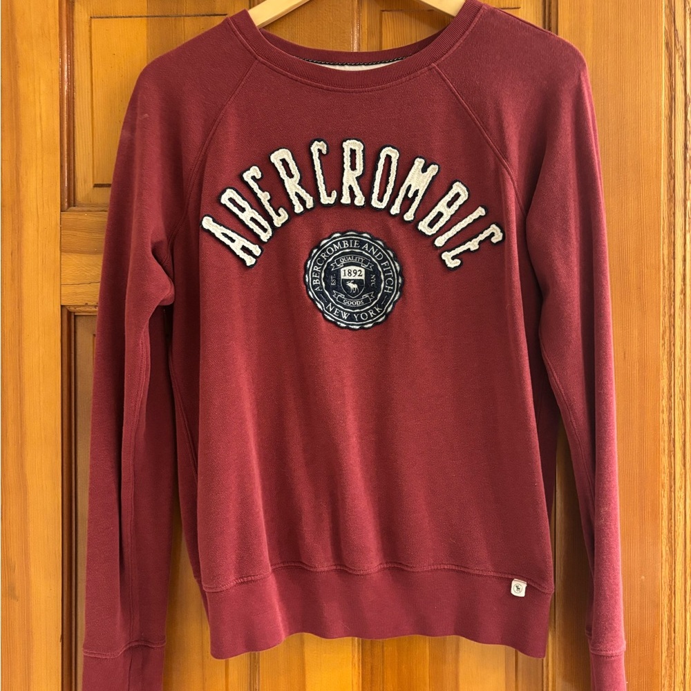 Abercrombie & Fitch Women's Maroon Crew Neck Sweater